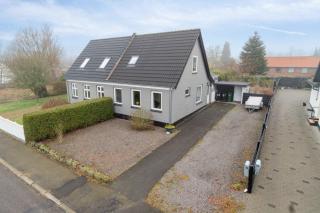 Cozy Holiday Home With Lots Of Charm - 9