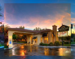 University Park Inn & Suites - Davis - 0