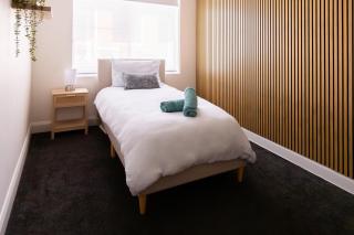 Cozy 2-Bed Ramsgate Retreat, Walk to Beach & Shops - Sydney - 0