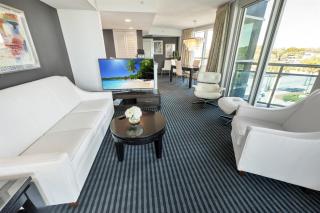 Oceanfront 2-BR Condo with Balcony - Myrtle Beach - Myrtle Beach - 3