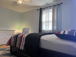 7 Delaney Avenue Dudley MA - - 1