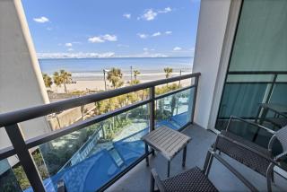 Oceanfront 2-BR Condo with Balcony - Myrtle Beach - Myrtle Beach - 6