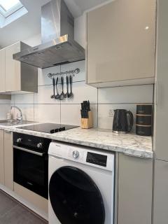 Cosy hideaway with private patio - Worcester Park - 3