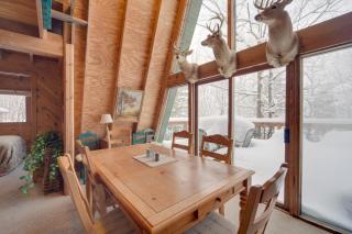 Waterfront Nelson Lake Cabin with Boat Dock! - 9