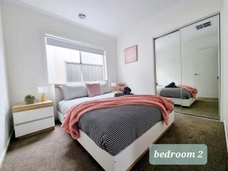 Minta Estate 4bedrooms Berwick home no sharing - Berwick - 7