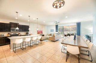 9BR Kissimmee Villa Pool, Spa, Themed Rooms Game Room Sleeps 18 - 6