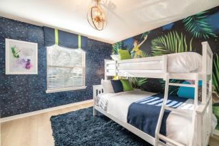 9BR Kissimmee Villa Pool, Spa, Themed Rooms Game Room Sleeps 18 - 6