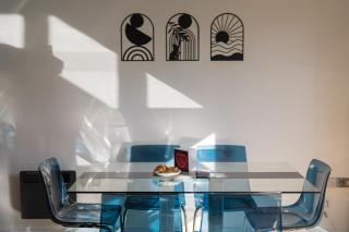 PARKING & BALCONY Luxe City Centre Sleeps 4 - Wolverhampton - 1