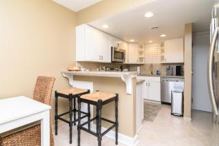 Ocean View Escape Studio Condo - Rehoboth Beach - 4