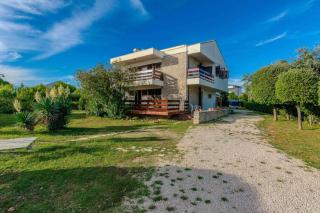Family friendly seaside apartments Privlaka, Zadar - 24008 - 8