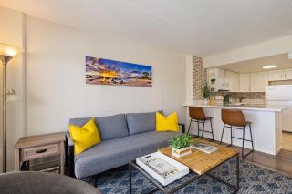 Ilikai Collection 4- Amazing views, beachfront. - Honolulu - 7