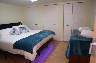 Calgary's Home Cinema Retreat - Calgary - 5