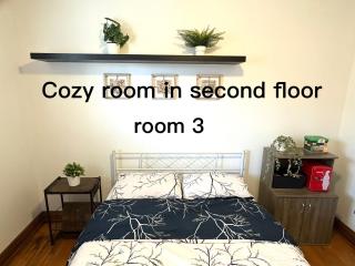 9 mins to pareson ariport BNB - Toronto - 7