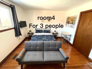 9 mins to pareson ariport BNB - Toronto - 6