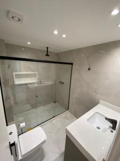 Lindo apartamento de alto padrão a duas quadras da praia de Copacabana - Rio de Janeiro - 0
