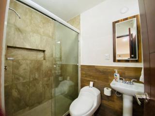 Amplio departartamento con estacionamento - 1