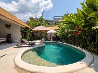 Villa Orora Canggu Batu Bolong - Canggu - 9