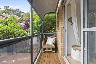 Bright Coastal Townhouse with BBQ & Courtyard - 0