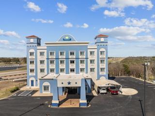 Days Inn by Wyndham Salado - 9