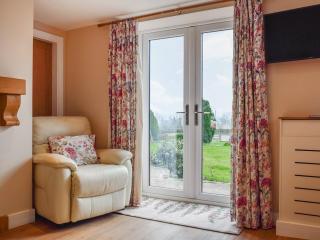 Petals Cottage - - 7