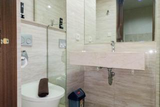 1BR with Cozy Design at Uttara The Icon Apartment By Travelio - Kejayan - 5