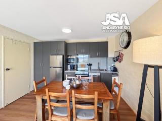 Alpine Mountain View Kirwan 9 - Jindabyne - 6
