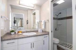 Aloha Vibes with Ocean Views, Near Beach & Parking! - Honolulu - 5