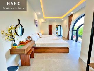 HANZ TM01 Monstera Lago Grand World - Phu Quoc - 0