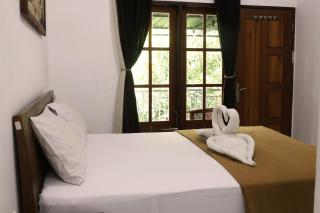 Adhya Guest House - Cakranegara - 1