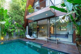 A Rustic Tropical Getaway with an Industrial Flair - Canggu - 1