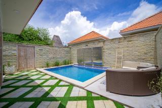 Villa Sumba, Single Room Villa with Private Pool, Outdoor Bathtub, FREE Access to Gym, Onsite SPA, Car-Bike-ATV Rental, Diving and Fishing - - 5