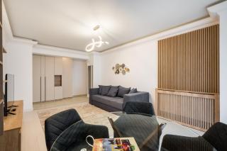 Central Spacious Apartment 1007 - 8