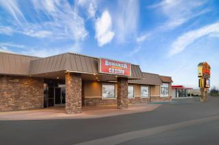Super 8 by Wyndham Fallon - Fallon - 8