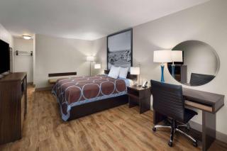 Super 8 by Wyndham Fallon - 0