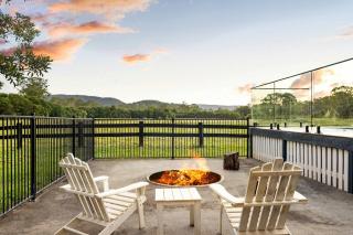 Paddock View Ranch In The Sunshine Coast Countryside - 8