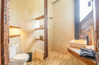 Elegant 1br Loft With Art Deco Flair, Shared Pool - 4