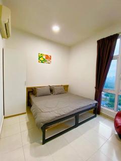 Mesahill Studio King With Massage Chair Above Shopping Mall, Cinema & Bowling, 5 Minutes to USIM, Nilai - 24H Self and Easy Check In - Nilai - 5