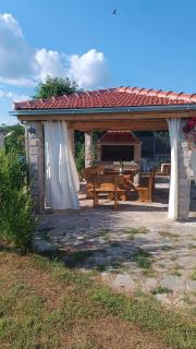 Charming village house with pool - - 6