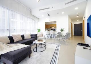 Stylish 2BR in Bellevue Pool, Gym & Burj Views - 8