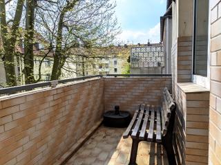 Zentral gelegen, Sehr geräumig, 3 Zimmer, 3 Betten - 1