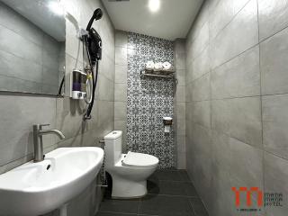 Mana Mana Hotel • Melaka • - Melaka - 4
