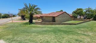 Kalbarri Holiday Villas B - Kalbarri - 2