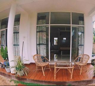 Lotus Surf House - Midigama East - 9