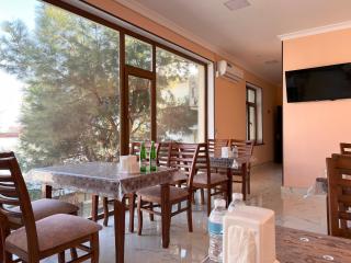 Silk Nest Hotel - 8