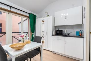 Private Retreat Close to Stations in Praha 3 - Prague - 5