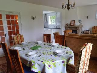 Maison familiale terrasse et parc - Plouisy - 3