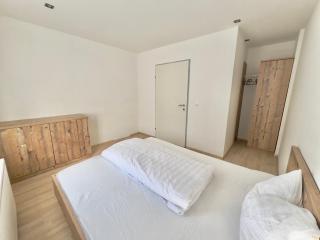 Central 4 Room Apartment MINIMUM STAY 30 DAYs - Innsbruck - 3