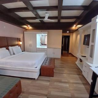 Hotel Drive Inn Mussoorie - Mussoorie - 1