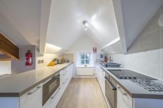 The Viewpoint - Stylish apartment in an elevated position in the centre of Ambleside - 8