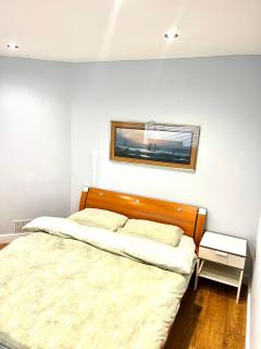 Vf apartments kingsbury - The Hyde - 8